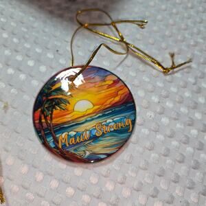 HAWAIIAN MAUI STRONG CHRISTMAS ORNAMENT  1 ornament